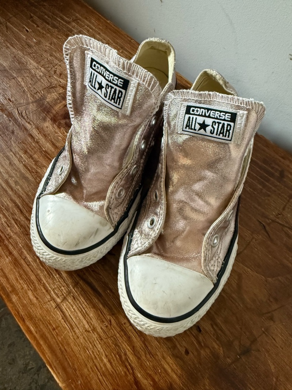 Converse all star Girls Metallic Pink shiny All Star Sneakers shoes 2.5